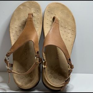 Vionic Brown Thong Sandals 8.5